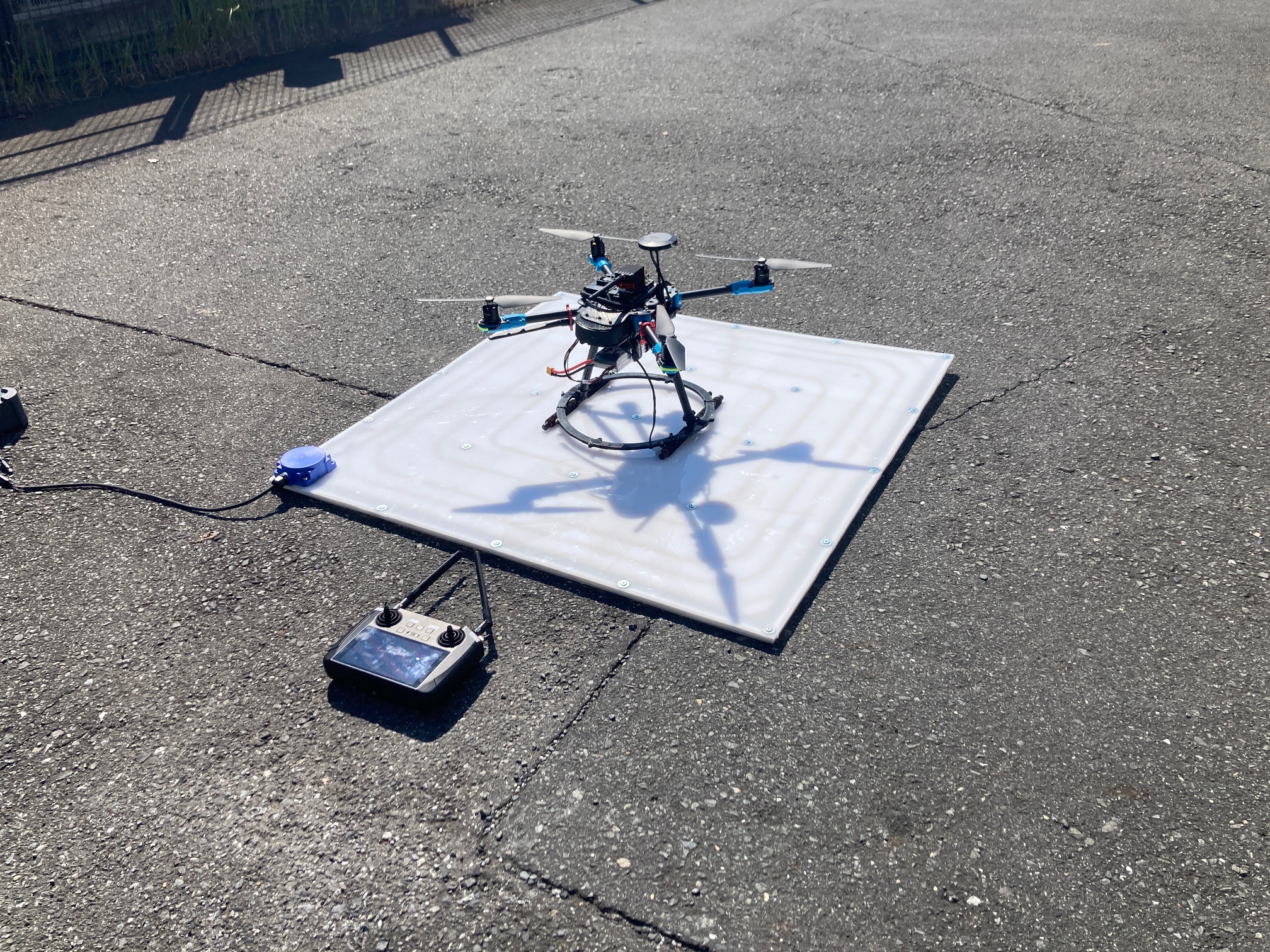 4S LiPoバッテリー搭載ドローン向けワイヤレス充電