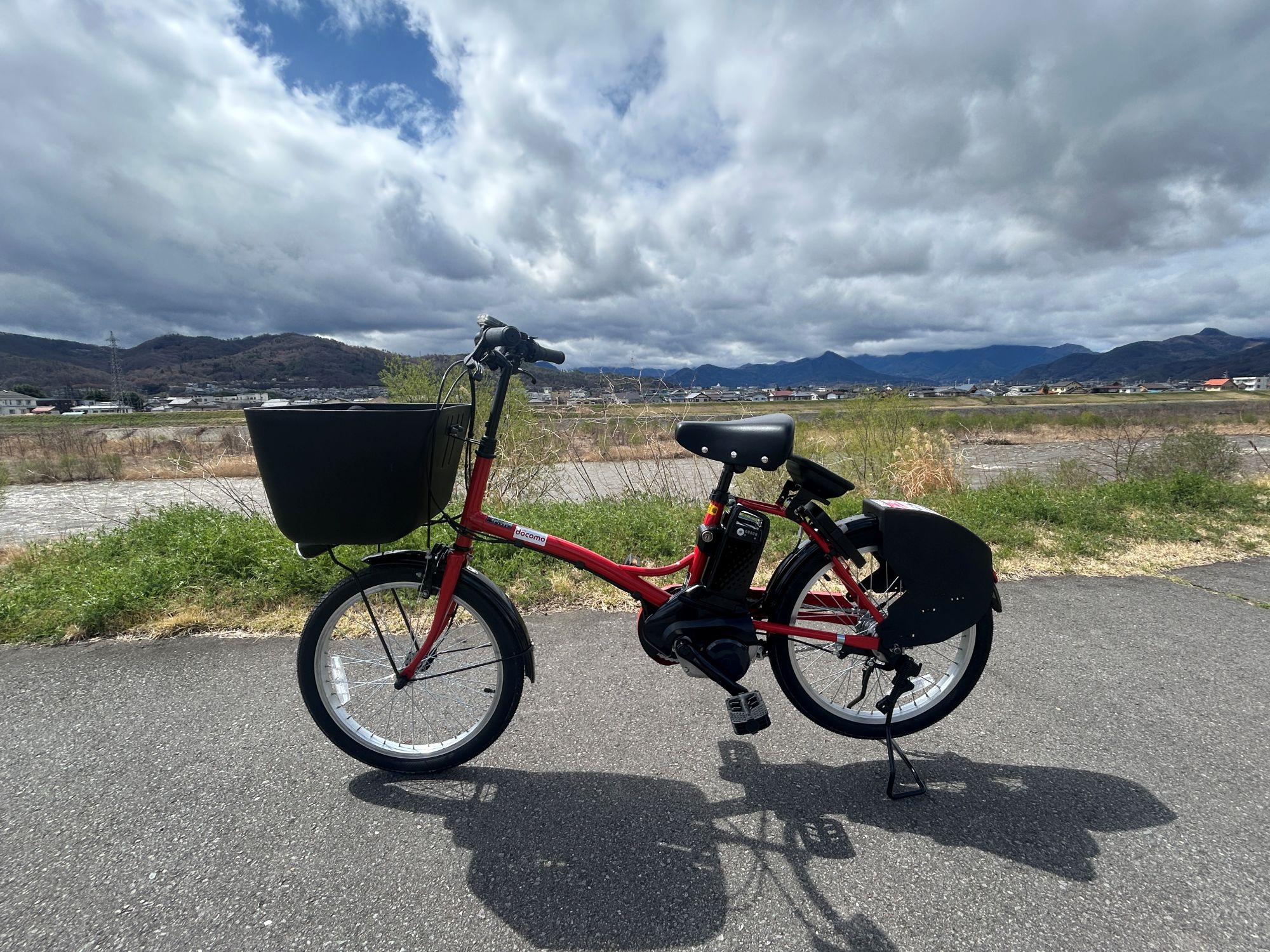 シェアサイクル上田市 河川敷でのシェア シェアサイクル上田市 河川敷でのシェア